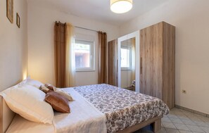 2 bedrooms, iron/ironing board, travel cot, free WiFi - 2 bedroom awesome home in Seline (Seline)