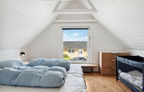 6 habitaciones, cuna de viaje y wifi gratis 