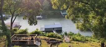 The Deckhouse with private boat dock!