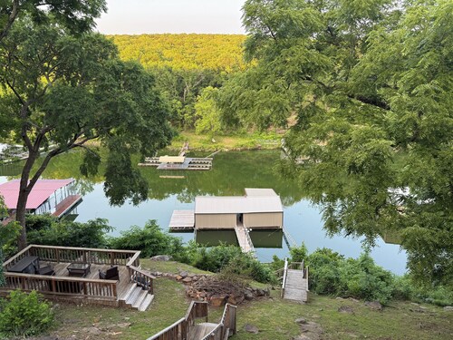 The Deckhouse with private boat dock!
