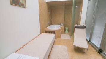 Romantic Double Room | Private spa tub
