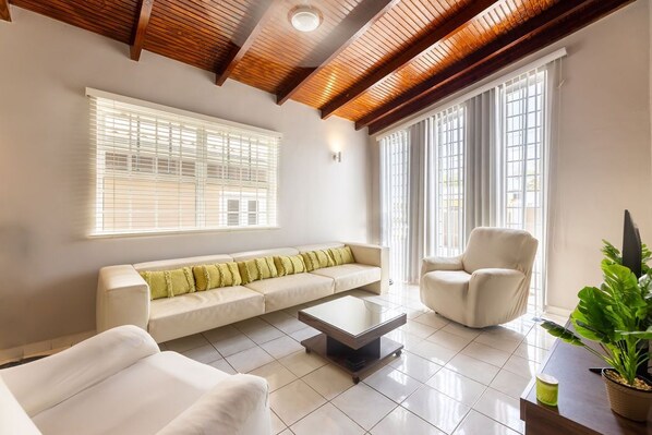 تلفزيون ذكي