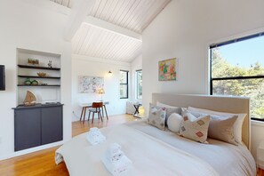 3 Schlafzimmer, Schreibtisch, WLAN, Bettwäsche