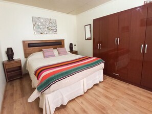 Lejlighed | Skrivebord, gratis Wi-Fi, sengetøj