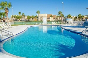 4 outdoor pools - Horizon South (Panama City Beach)