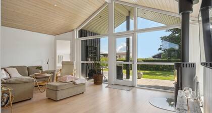Stunning home in Børkop