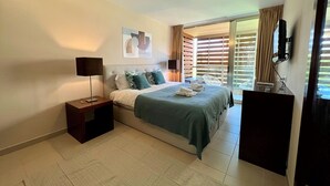 Ảnh chưa phân loại, 3 trong số 35 ảnh, nút