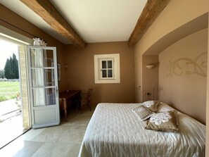 4 chambres, fer et planche Ă repasser, Wi-Fi, draps fournis