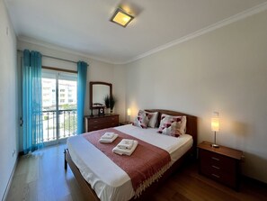2 bedrooms, bed sheets - Armação Pêra Typical by Homing (Silves)