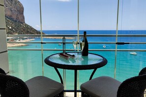 Outdoor dining - BAUPRES luxury apartment (Calpe)