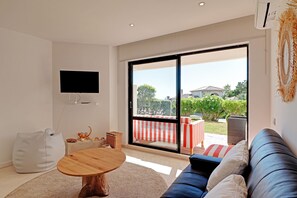Apartment, 1 Bedroom, Pool Access | Living room - Quinta DO Lago Victory Village With Pool (Loulé)