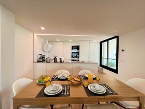 Apartment, 2 Bedrooms, 2 Bathrooms | In-room dining - Faro Design 6 by Homing (Faro)