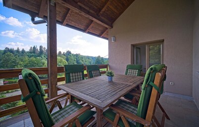 3 bedroom nice home in Donji Zvecaj