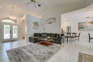 TV, fireplace - 4 Mi to Rainbow Springs: Dunnellon Villa w/ Pool! (Dunnellon)
