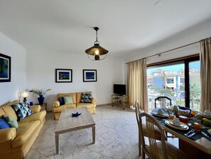 Apartment, 3 Bedrooms, Pool Access | Living room