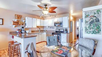 冰箱、微波炉、炉灶、洗碗机