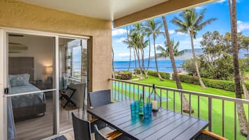 Condo Cao cấp | Ban công