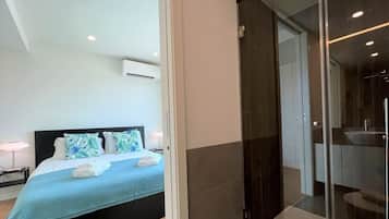 Apartamento, 2 habitaciones, 2 baños | Baño | Ducha y toallas