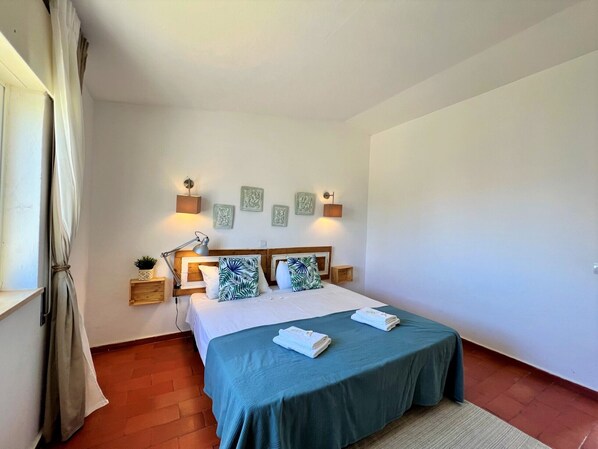 Apartment, 1 Bedroom, Terrace | 1 bedroom, bed sheets