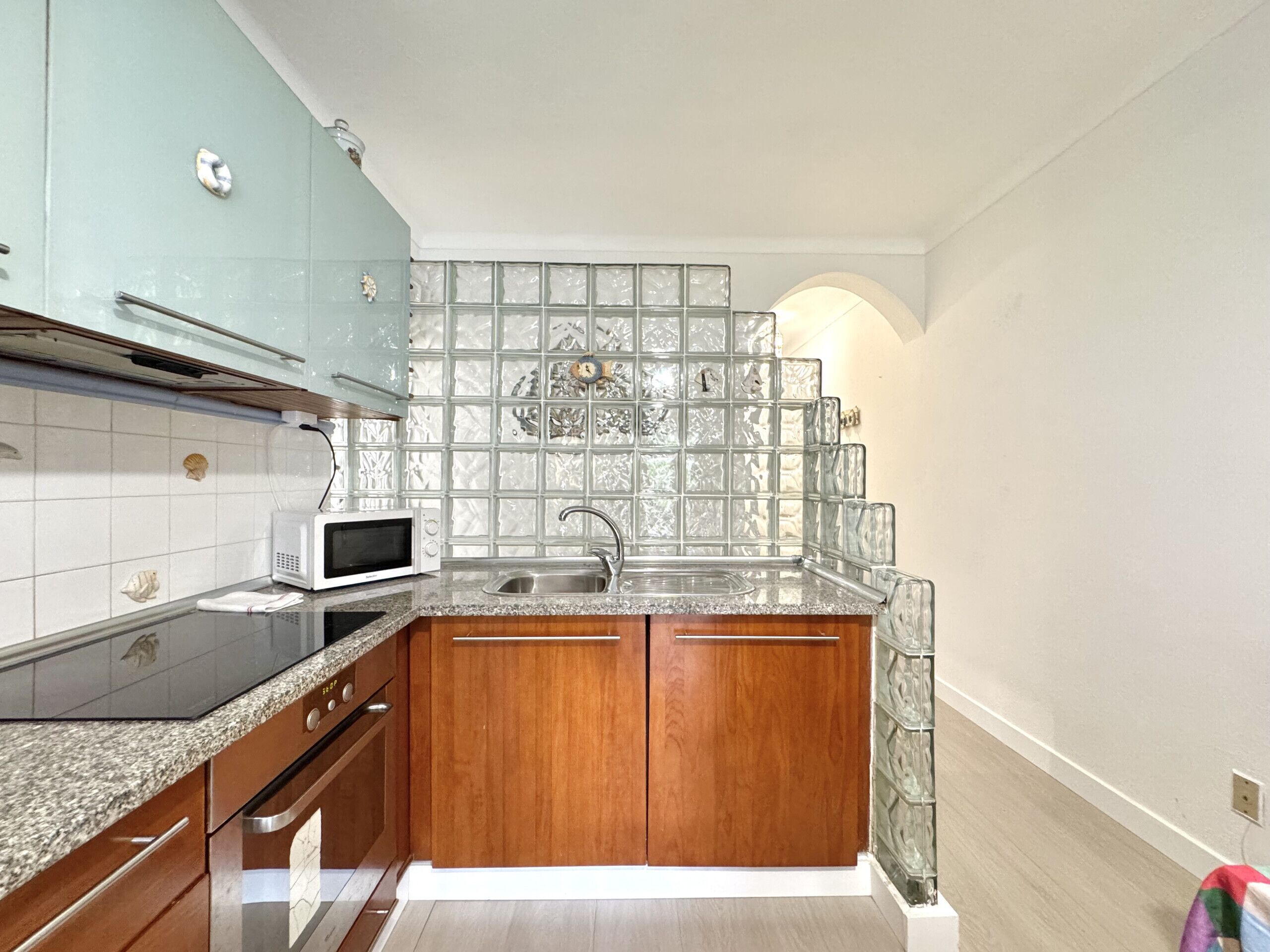 Microwave, oven, dishwasher, electric kettle