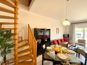 In-room dining - Vilamoura Typical 2 With Pool by Homing (Loulé)