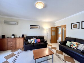 ヴィラ 3 ベッドルーム テラス | リビングルーム