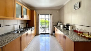 Ảnh chưa phân loại, 2 trong số 36 ảnh, nút