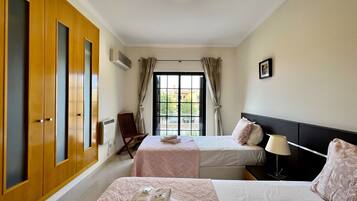 3 عدّة غرف نوم وملاءات أسرّة