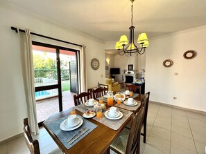 빌라, 침실 3개, 전용 수영장 | 객실 내 식사 공간