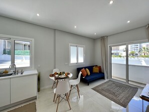 Apartment, 1 Bedroom, Terrace | In-room dining - Praia DA Rocha Modern by Homing (Portimão)