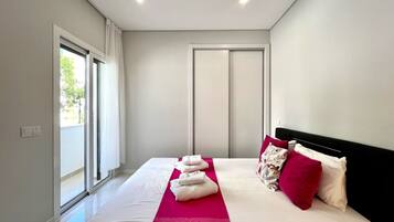 Apartment, 1 Bedroom, Terrace | 1 bedroom, bed sheets