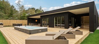 Lovely home in Ebeltoft with sauna