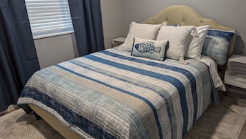 2 bedrooms, iron/ironing board, WiFi, bed sheets