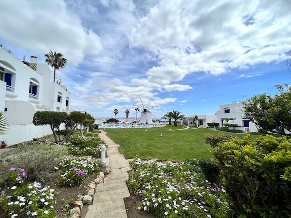 Garden - Albufeira Sunset With Pool by Homing (Albufeira)