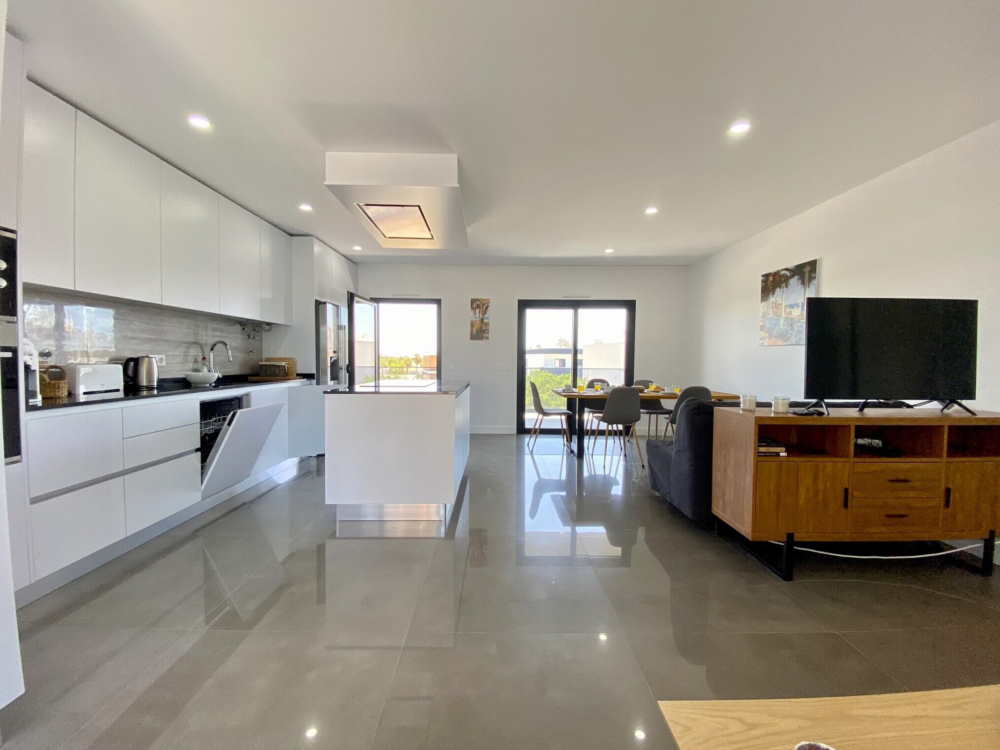 Apartment, 2 Bedrooms, Pool Access | Living room