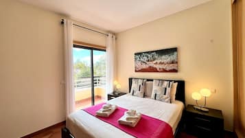 Appartement, 2 chambres, accĂšs piscine | 2 chambres, draps fournis