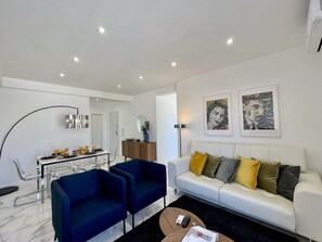 Living room - Faro Deluxe by Homing (Faro)