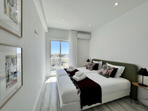 Leilighet, 3 soverom, terrasse | 3 soverom og sengetøy