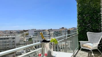 Appartement, 3 chambres, terrasse | Balcon