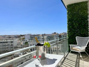 Apartamento, 3 habitaciones, terraza | Balcón