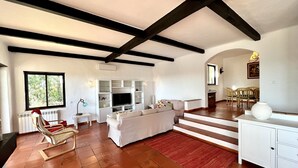 Villa, 3 soverom, privat basseng, fjellutsikt | Oppholdsrom