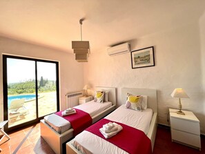 Villa, 3 Bedrooms, Private Pool, Mountain View | 3 bedrooms, cribs/infant beds, bed sheets - Portimão Bellevue Villa With Pool (Portimão)