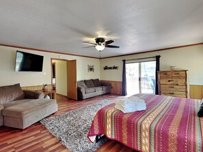 Studio (4 Bedrooms) | Property amenity - Indianhead Lodge by Ruidoso Vacation Rentals (Ruidoso)