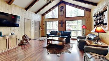 Studio (4 Bedrooms) | Property amenity