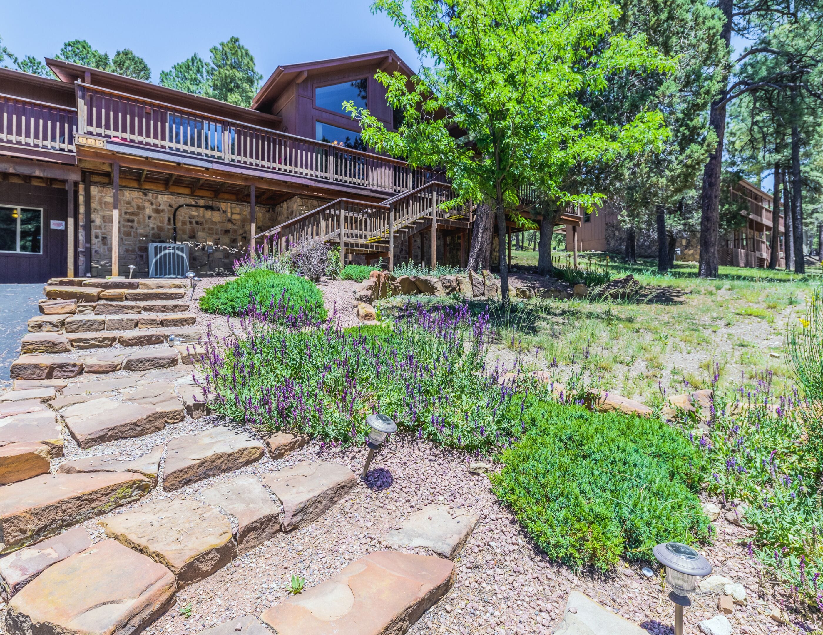 开间 (4 Bedrooms) | 住宿服务设施