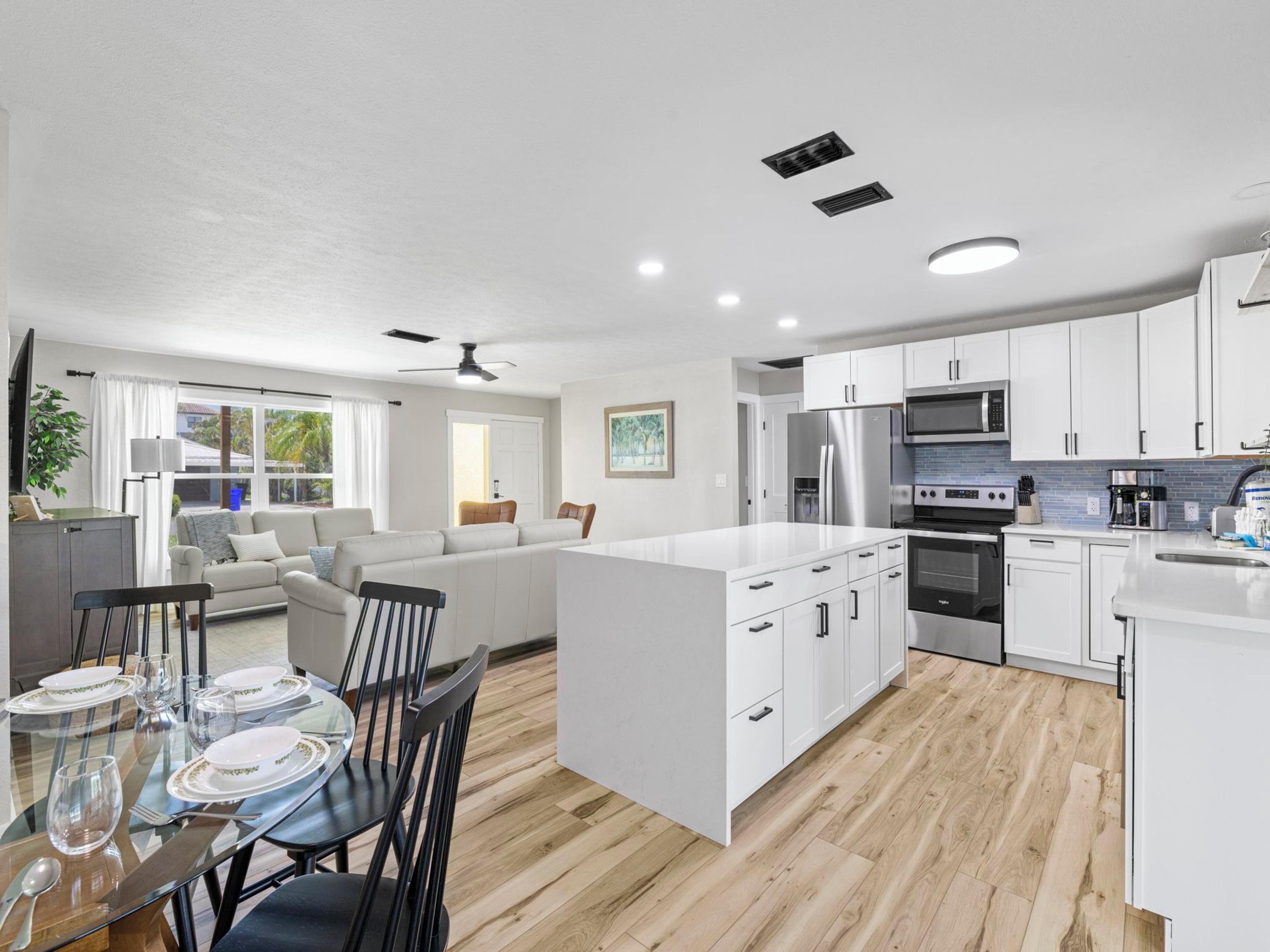 House (3 Bedrooms) | Property amenity