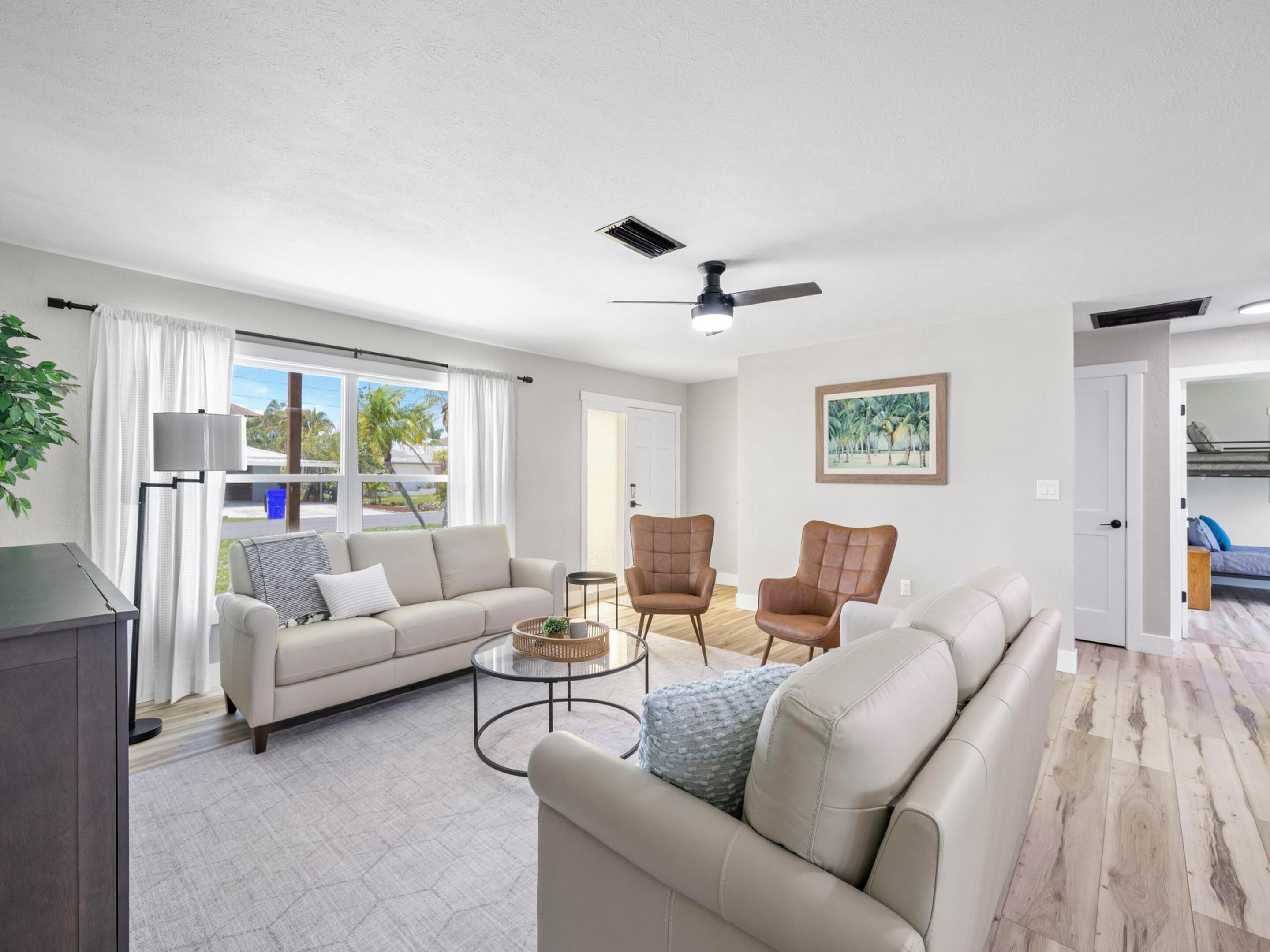 House (3 Bedrooms) | Property amenity