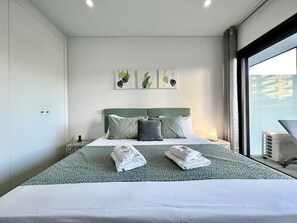 1 bedroom, free WiFi, bed sheets - Praia DA Rocha Twins 1 With Pool (Portimão)