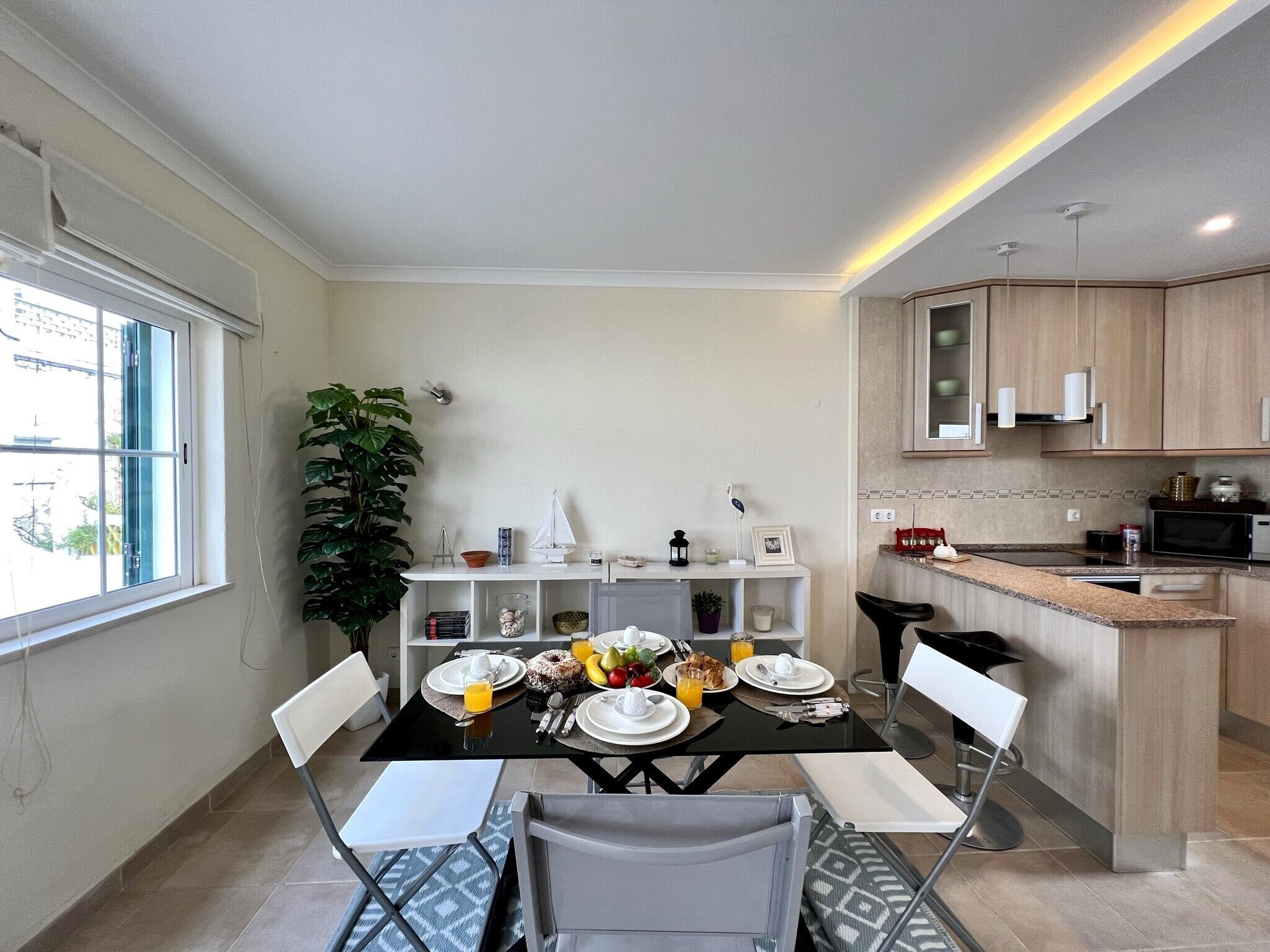 House, 1 Bedroom, Terrace | In-room dining