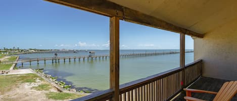 Condo (3 Bedrooms) | Front of property